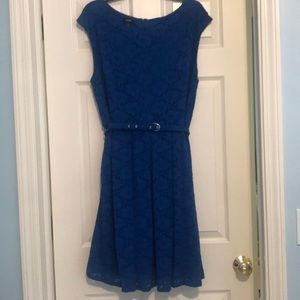 Alfani size 16 royal blue belted lace dress